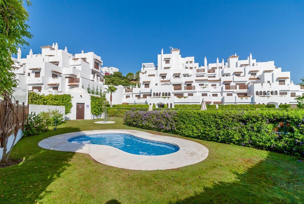 Golf Hill Estepona Canovas Bagian luar foto