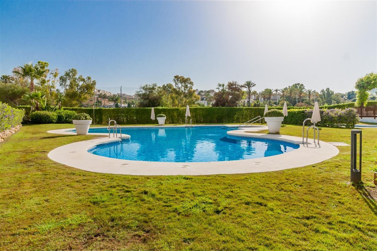Golf Hill Estepona Canovas Bagian luar foto