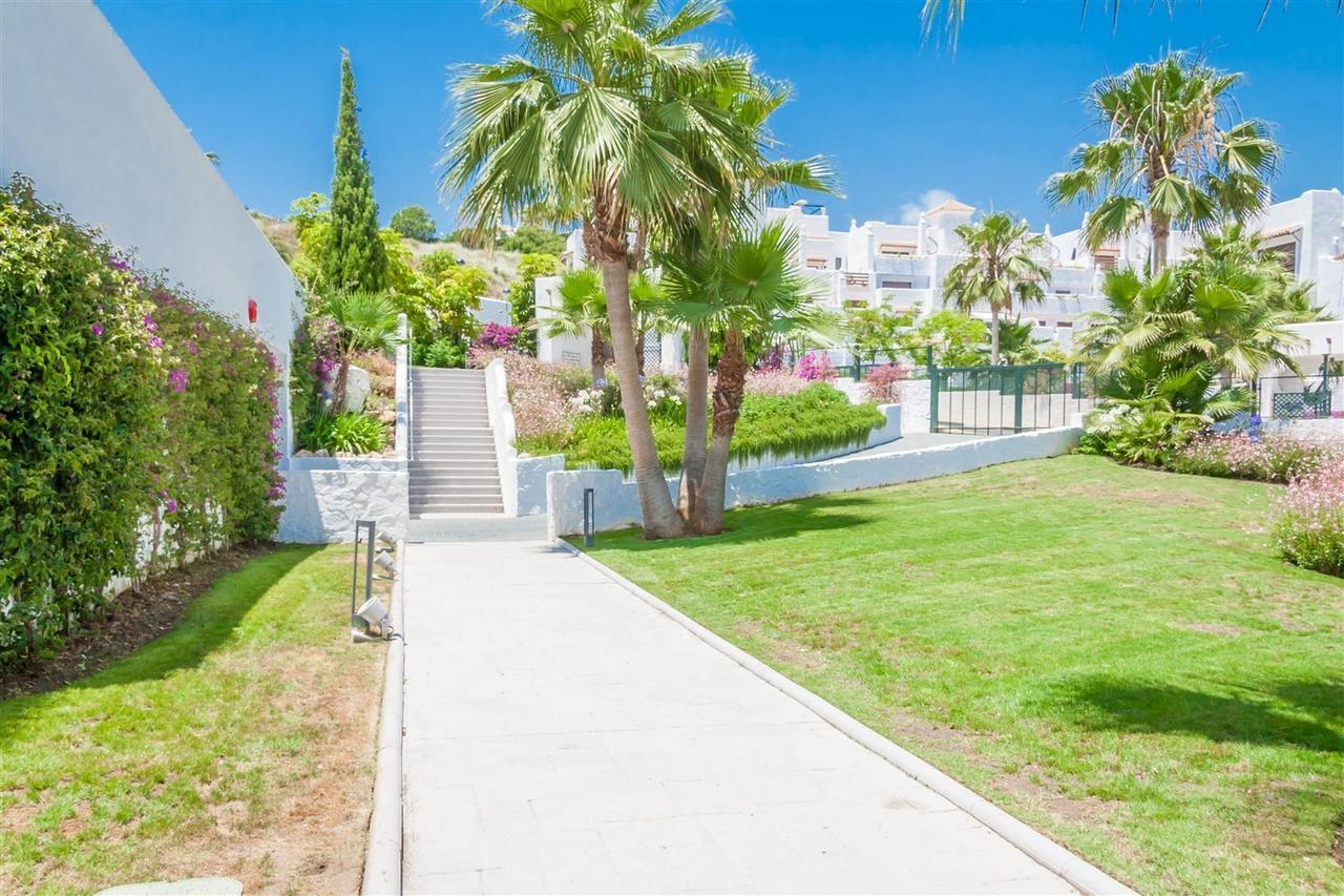 Golf Hill Estepona Canovas Bagian luar foto