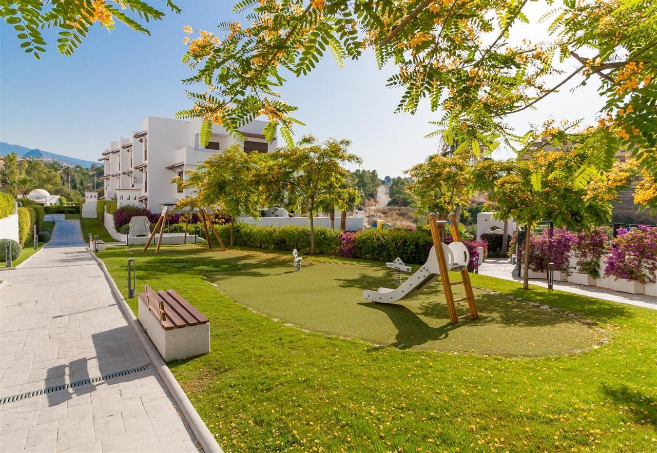 Golf Hill Estepona Canovas Bagian luar foto